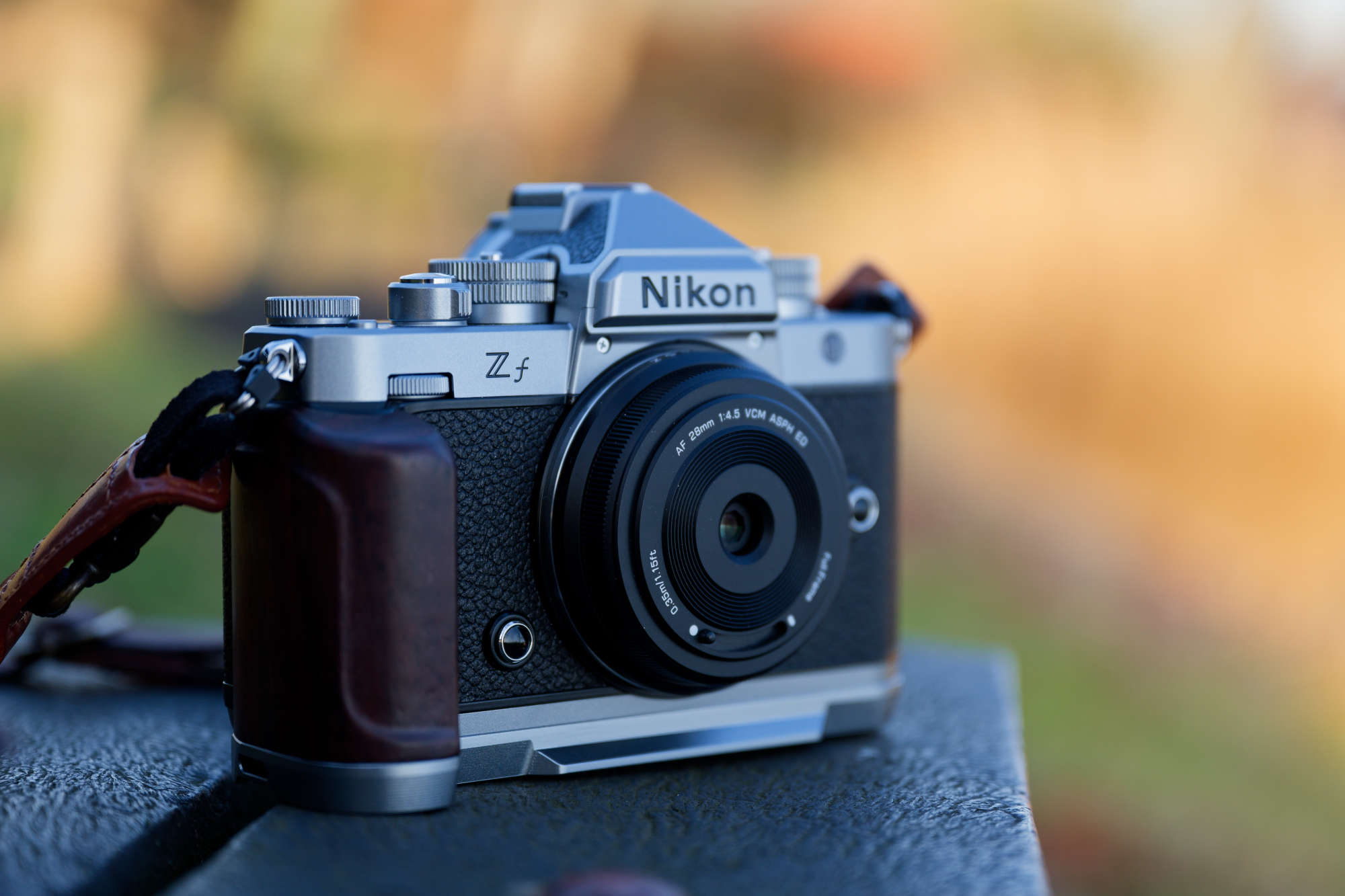 Viltrox AF 28mm f/4.5 pancake lens review; the tiny wonder you are